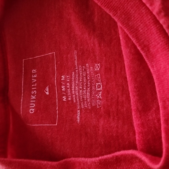COPY - **NWOT**QUICKSILVER Men's T-Shirt - Picture 4 of 4